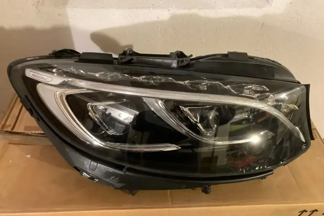 a2179063800   headlight r